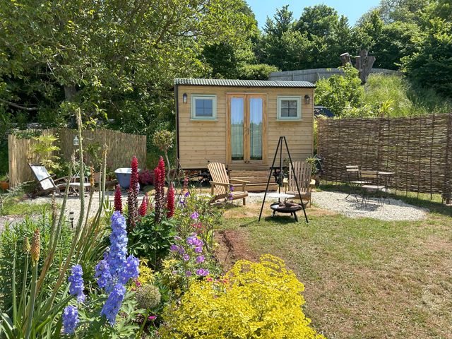 Coombe Valley Shepherd's Hut - 1134824 - photo 2