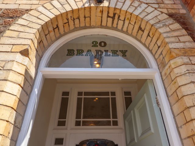 Bradley House - 1135671 - photo 3