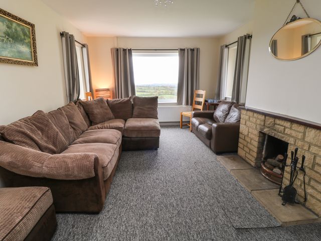 Broadlands Bungalow - 1135900 - photo 3