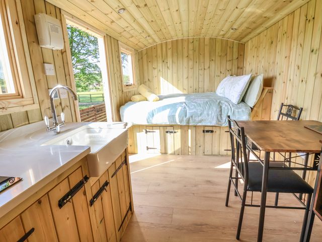 The Oak Hut - 1136136 - photo 4