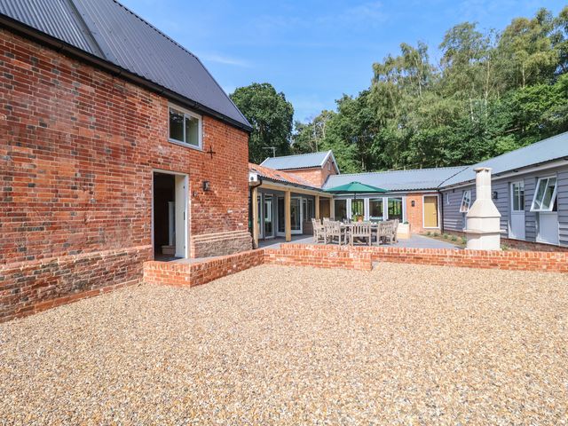 Church Farm Barn - 1136518 - photo 3