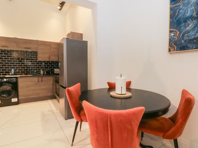 7 Holly Barn - 1136536 - photo 4