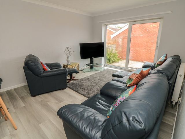 10 Southcliffe Drive - 1137105 - photo 3