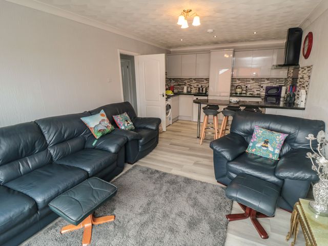 10 Southcliffe Drive - 1137105 - photo 2