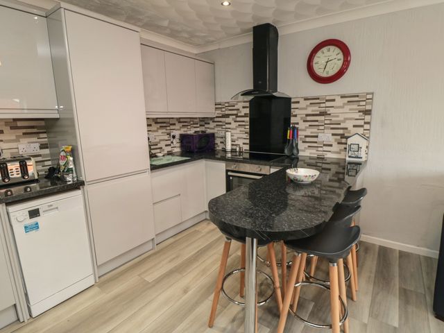 10 Southcliffe Drive - 1137105 - photo 5