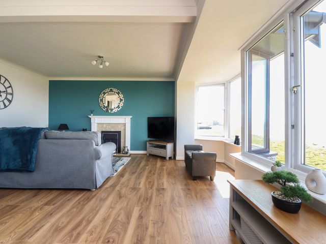 Flat 3, Sandridge Court - 1137492 - photo 4