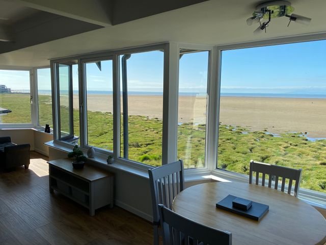 Flat 3, Sandridge Court - 1137492 - photo 3