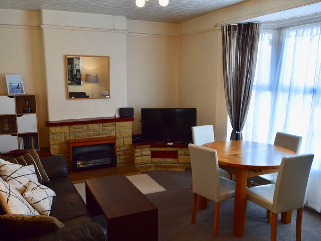 Flat 2 - 1137646 - photo 5