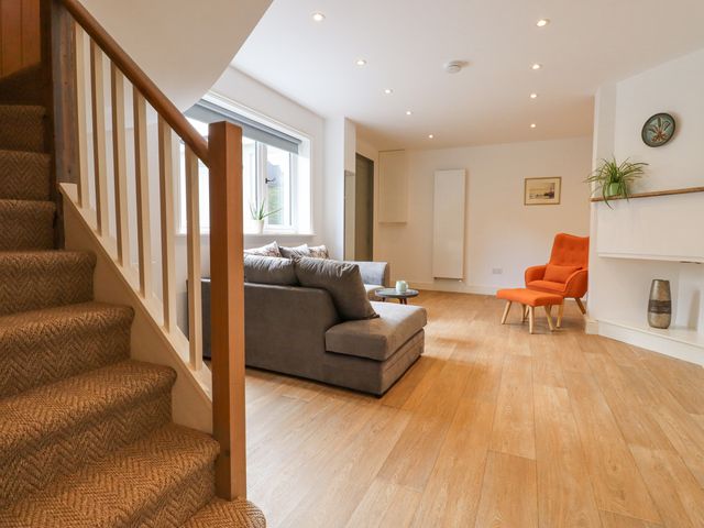 24 Elm Grove - 1138799 - photo 4