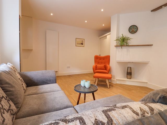 24 Elm Grove - 1138799 - photo 5