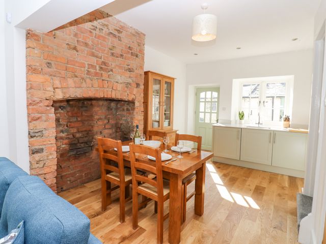 Bay Tree Cottage - 1139017 - photo 3