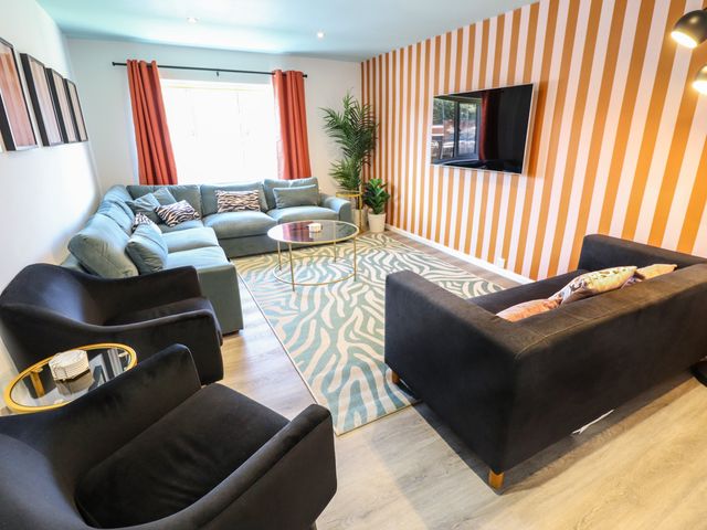 Carlton House - 1139060 - photo 4