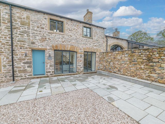 No 3 The Coach House - 1139209 - photo 2