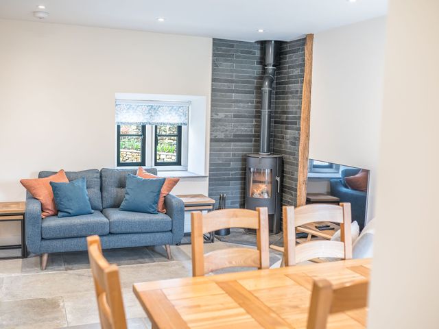 No 2 The Coach House - 1139210 - photo 2