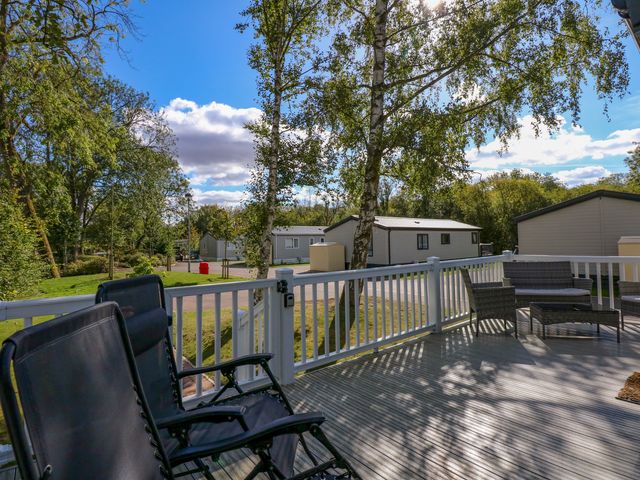 18 Woodlands Retreat - 1139556 - photo 2