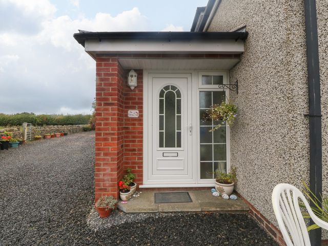 The Cottage at Ty Newydd - 1139694 - photo 2