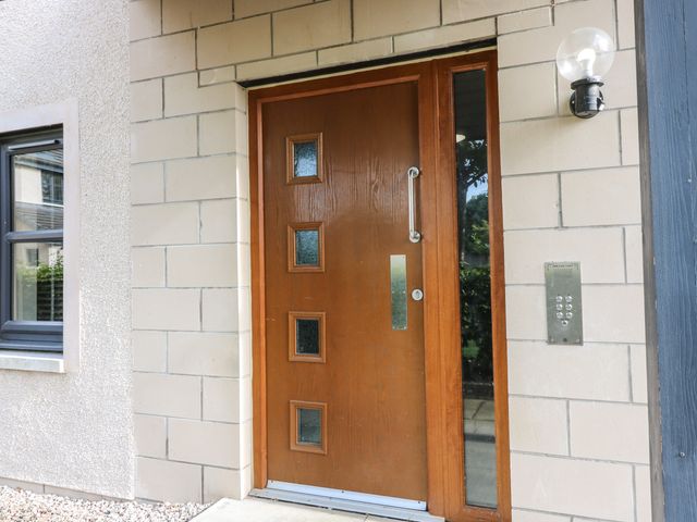 11 Ambleside Court - 1139762 - photo 2