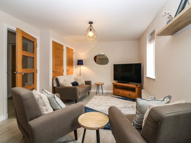 11 Ambleside Court - 1139762 - photo 3
