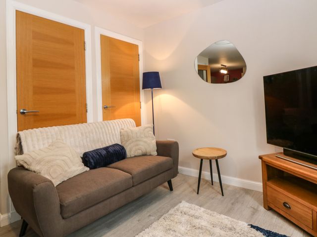 11 Ambleside Court - 1139762 - photo 4