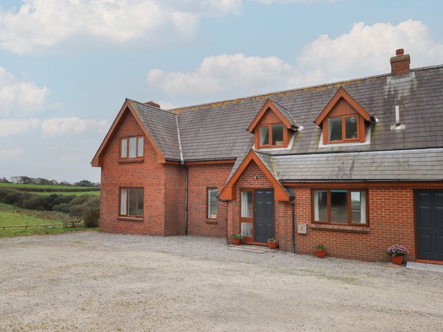 Halls Farm - 1141021 - photo 2