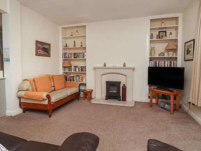 Hallam's Yard - 11415 - photo 3