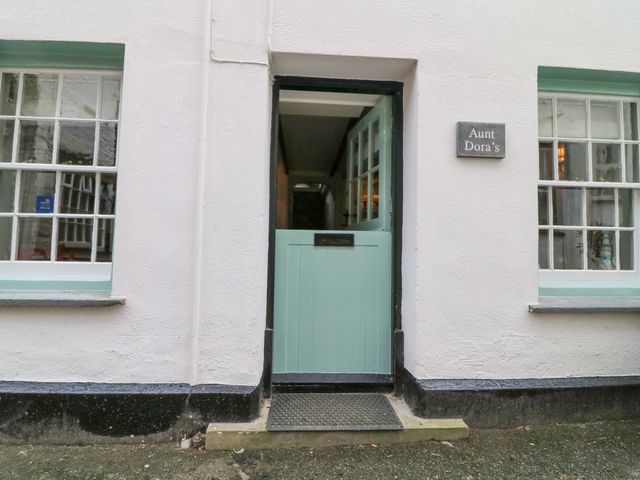 Aunt Dora's - 1141640 - photo 3