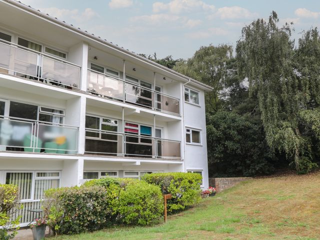 Flat 5 Fairwinds - 1141777 - photo 2