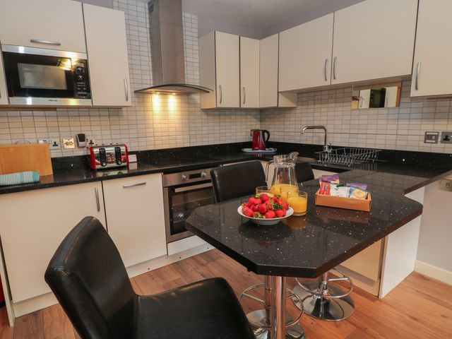 Flat 5 Fairwinds - 1141777 - photo 5