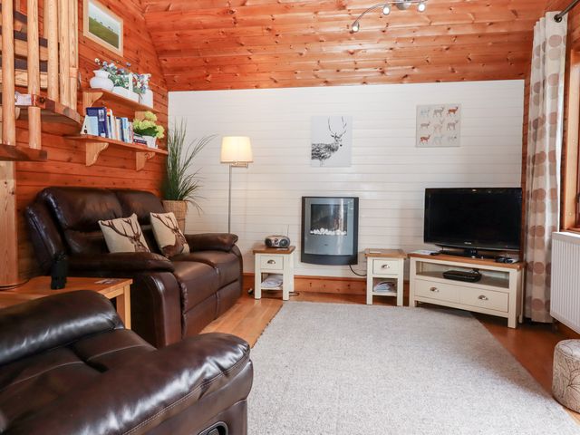 Trout River Retreat - 1141858 - photo 2