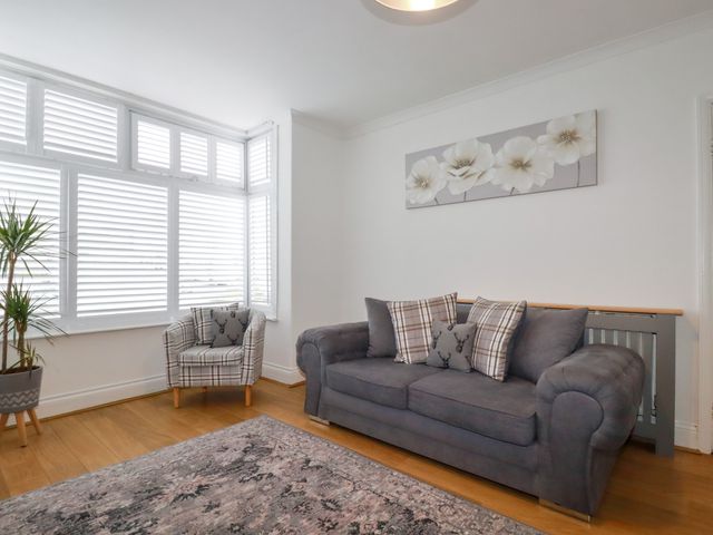 119 Henver Road - 1141885 - photo 3
