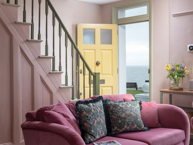 Astondene, East Cliff - 1142429 - photo 2