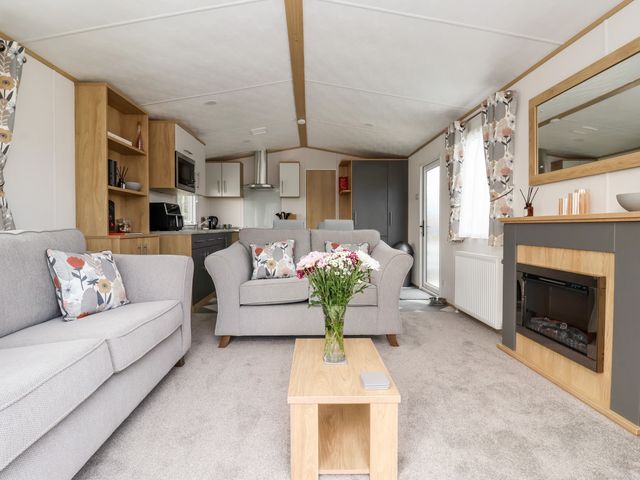 Silverdale View - 1142887 - photo 3