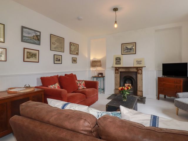 84 Fore Street - 1143066 - photo 4