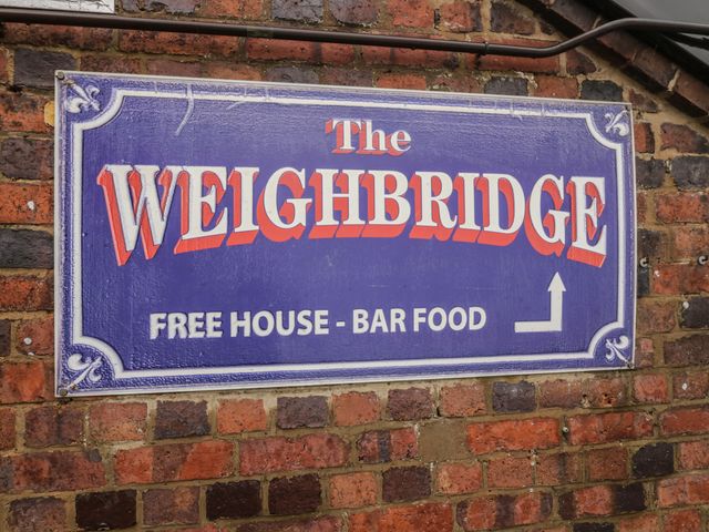 Above The Pub - 1143302 - photo 2