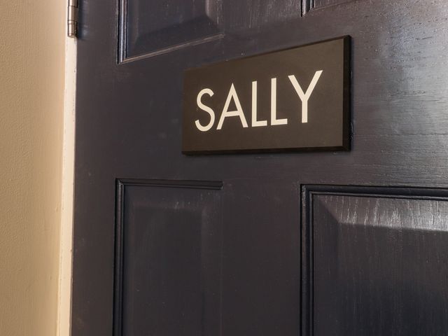 Sally - 1143308 - photo 1