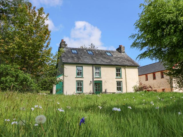 Victorian Farmhouse - 1144060 - photo 1