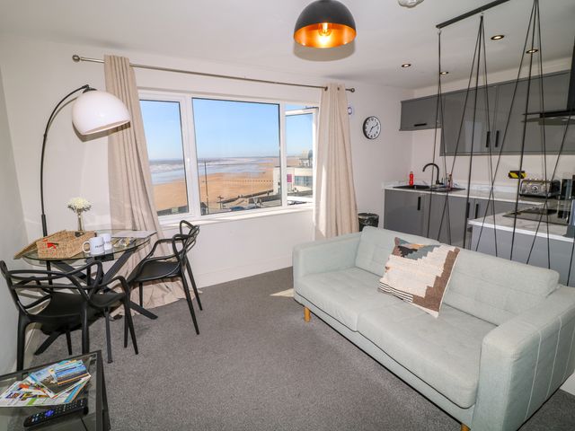 Apt 8 @ Hunter's Quay - 1144478 - photo 1 