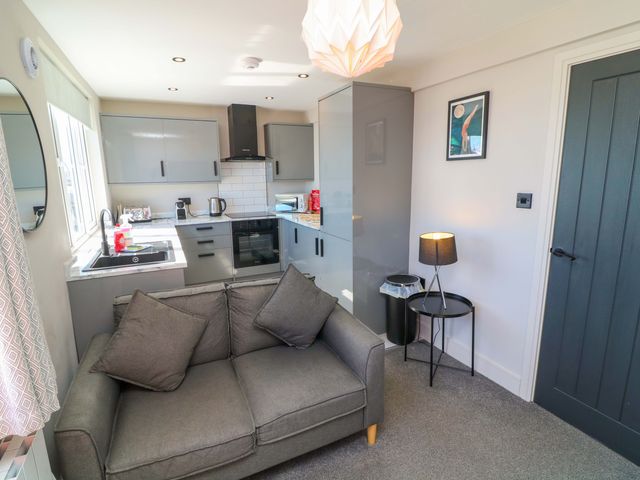 Apt 9 @ Hunter's Quay - 1144479 - photo 5