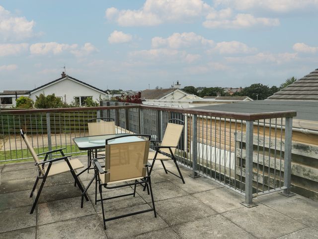 6 Gwelfor Estate - 1144608 - photo 1 