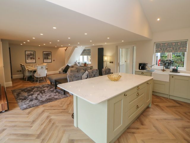 Netherdale House - 1144697 - photo 5