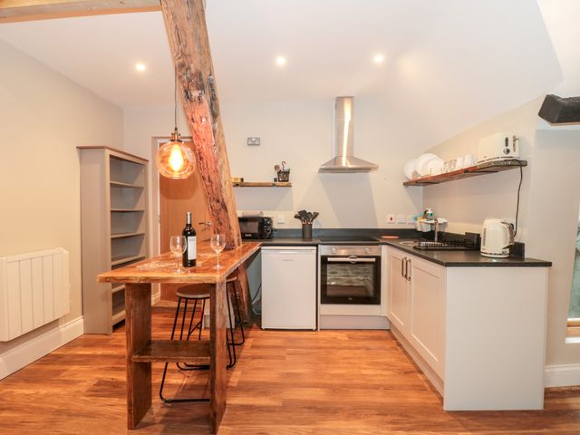Purbeck Hotel Apartments - Flat 6 - 1145236 - photo 5