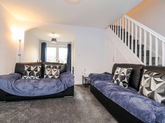 3 Thrimby Court - 1145258 - photo 4