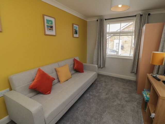 36 Chatsworth Close - 1146200 - photo 5