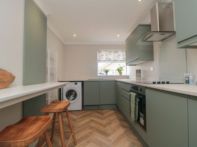 36 Chatsworth Close - 1146200 - photo 3