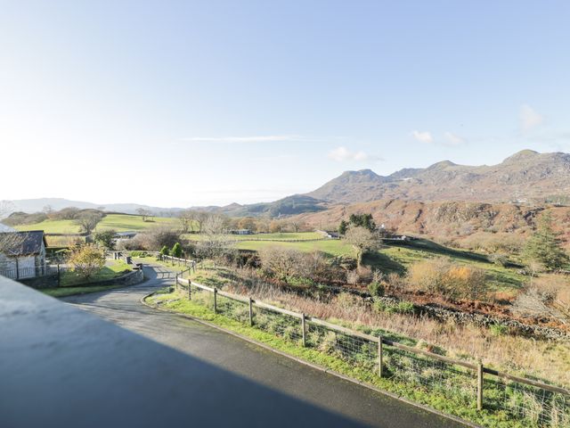 Y Tylwyth - 1147581 - photo 2