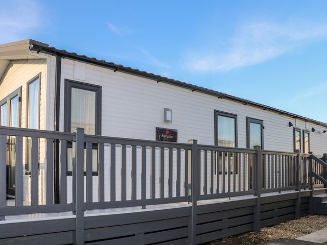 Chichester Lakeside Holiday Park - 1147596 - photo 2