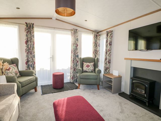 Chichester Lakeside Holiday Park - 1147596 - photo 3