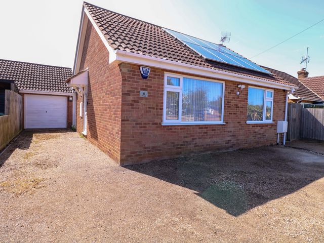 Bankside Cottage - 1147905 - photo 1 