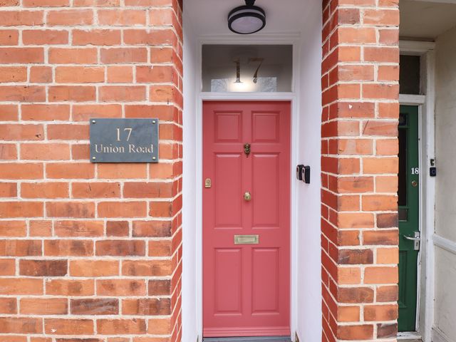 17 Union Road House - 1148081 - photo 2