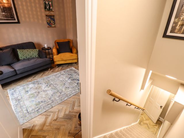 17 Union Road House - 1148081 - photo 4